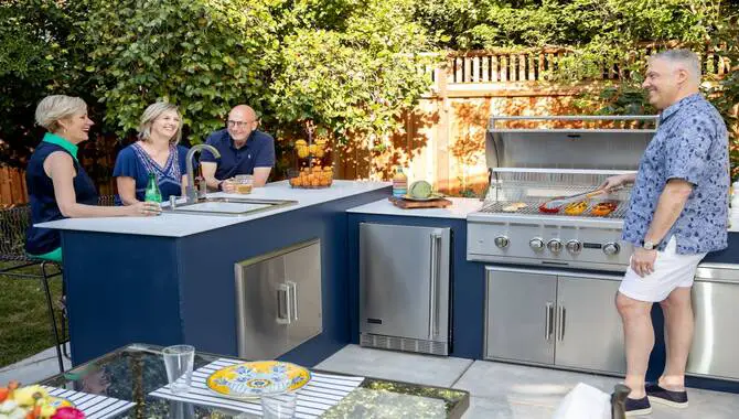 Advantages Of Using An RTA Outdoor Kitchen Over The Traditional One