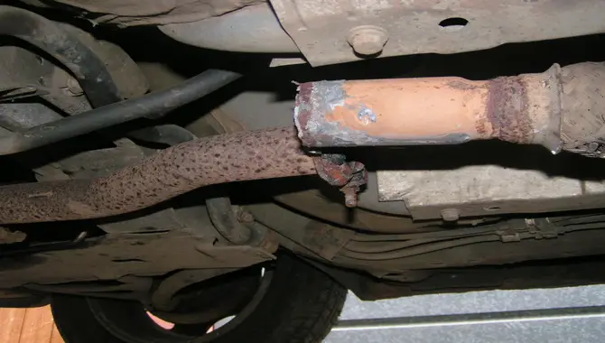 How To Fix An Exhaust Pipe That Is Broken