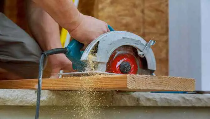 What Is The Best Blade To Use When Cutting Plywood With A Circular Saw?