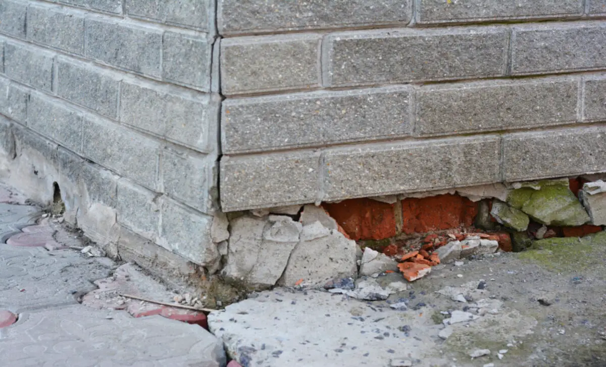 Will Repairing Holes Increase Your Home Value