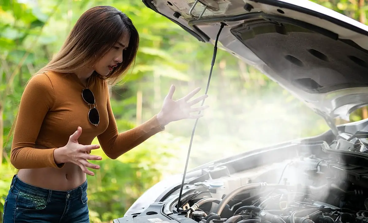 4 Reasons Why You Shouldn't Drive A Car With Low Coolant