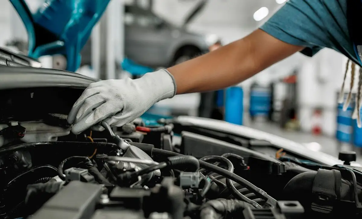 6 Tips For Avoiding Costly Car Repairs