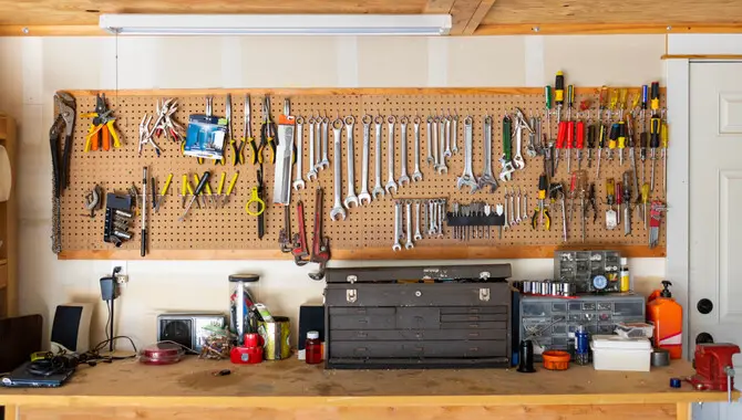 6 Essential Tips On How To Declutter A Garage