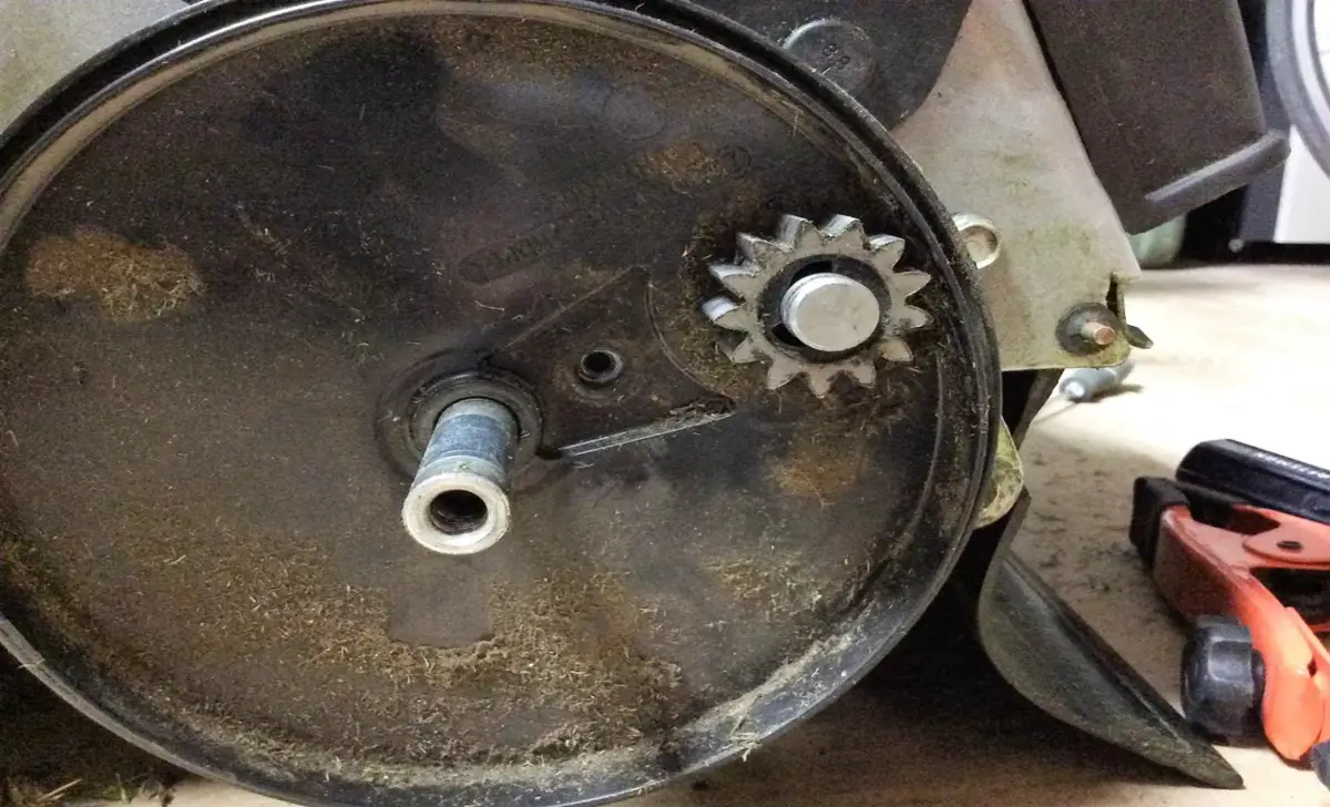 How To Remove Pinion Gear On A Lawnmower